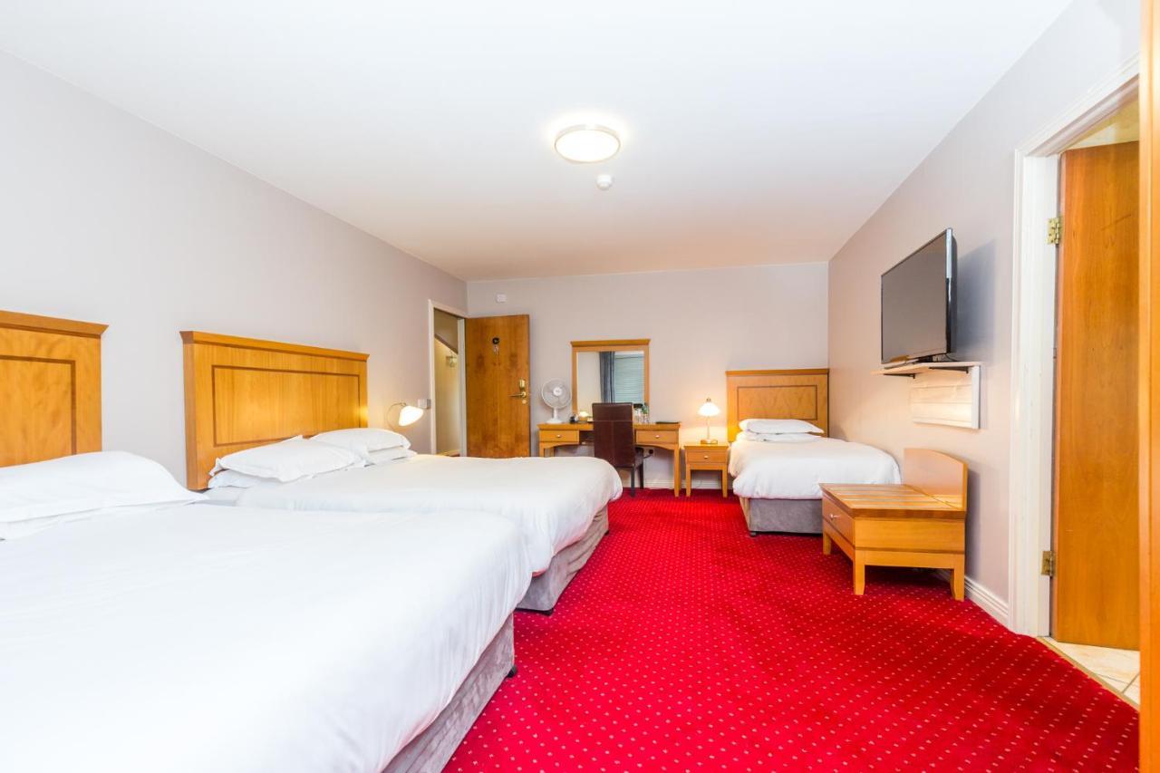 Airport View Hotel And Secret Spa Lusk Exterior foto